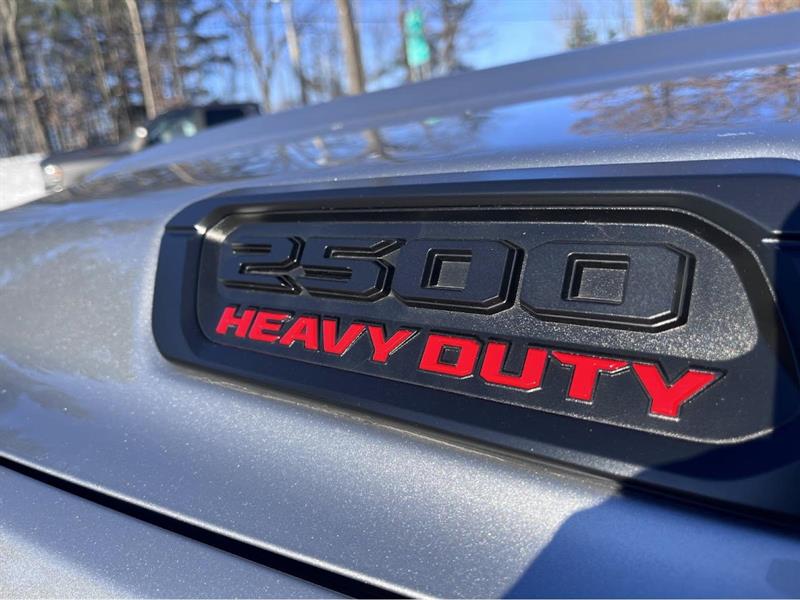 ram 2500 Big Horn 2023 - 18