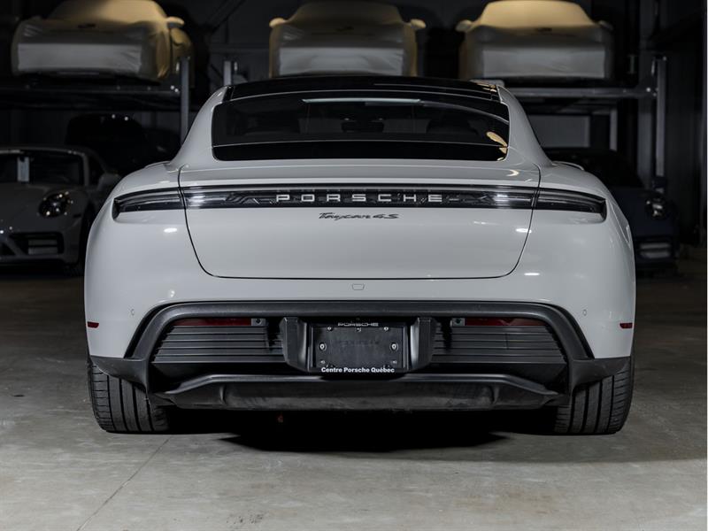 porsche Taycan 2021 - 9