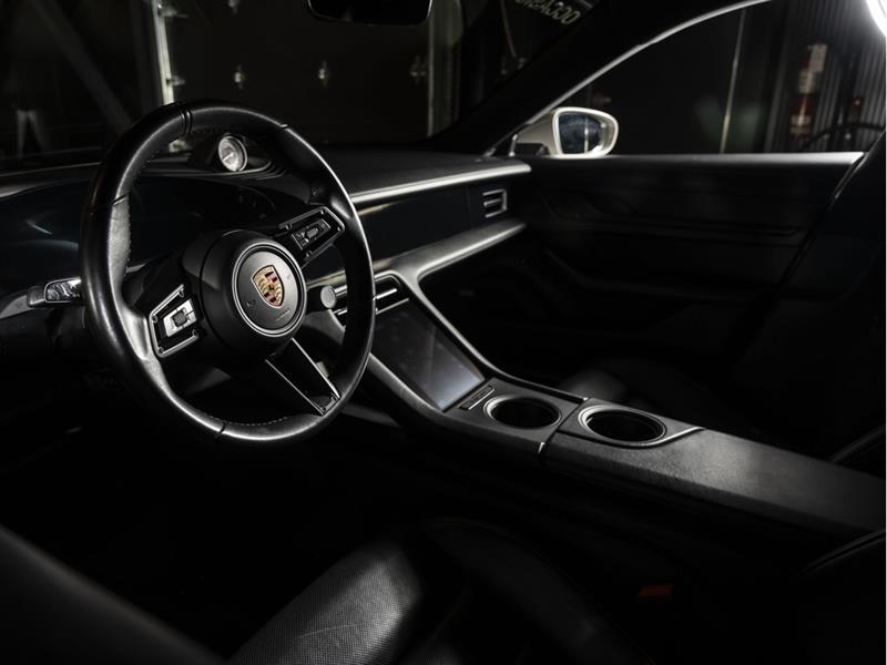 porsche Taycan 2021 - 14