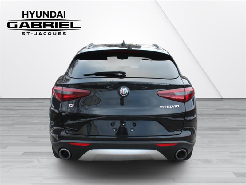 alfa romeo Stelvio 2018 - 5