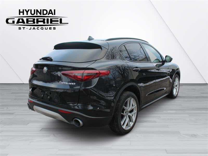 alfa romeo Stelvio 2018 - 7