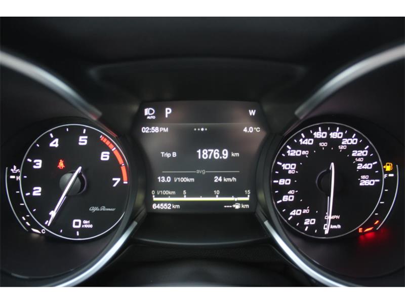 alfa romeo Stelvio 2018 - 14