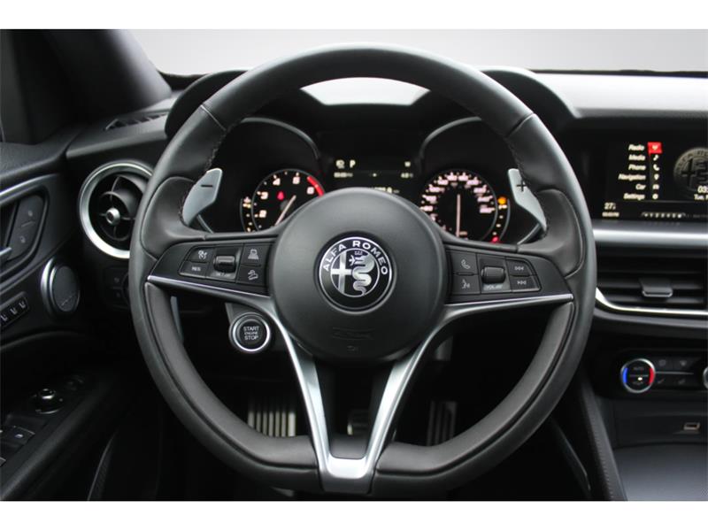 alfa romeo Stelvio 2018 - 22