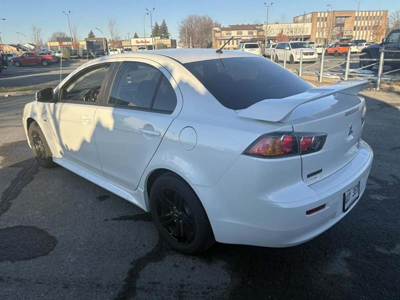 mitsubishi Lancer 2017 - 3