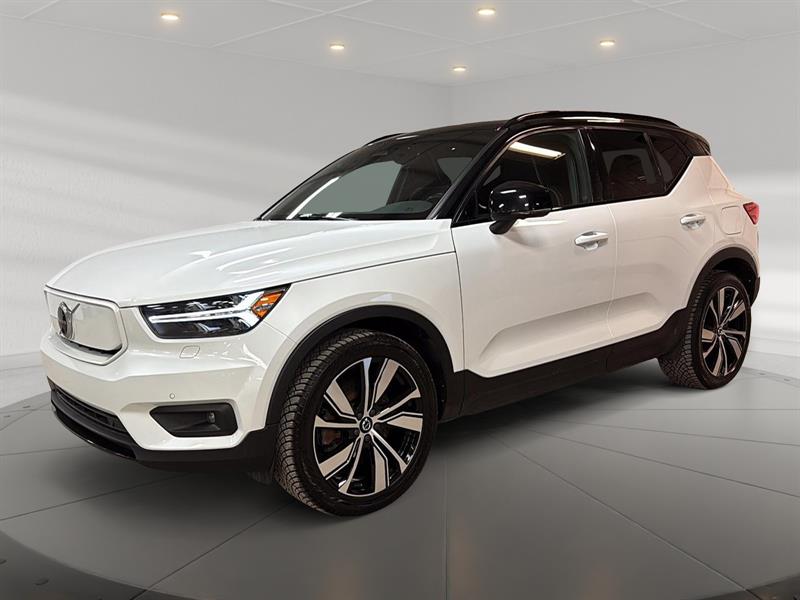 volvo XC40 2021