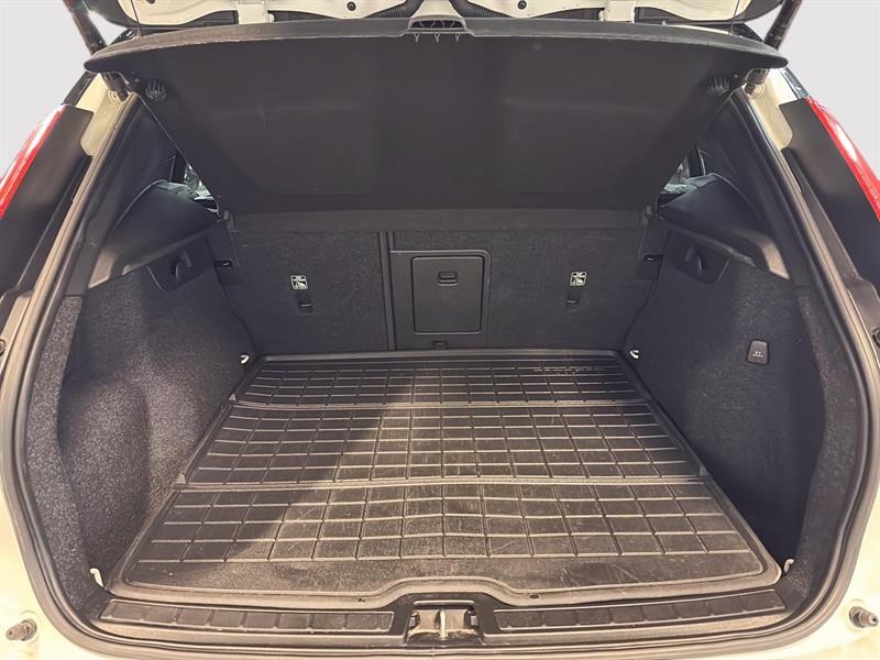 volvo XC40 2021 - 14