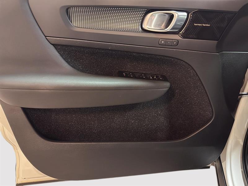 volvo XC40 2021 - 24