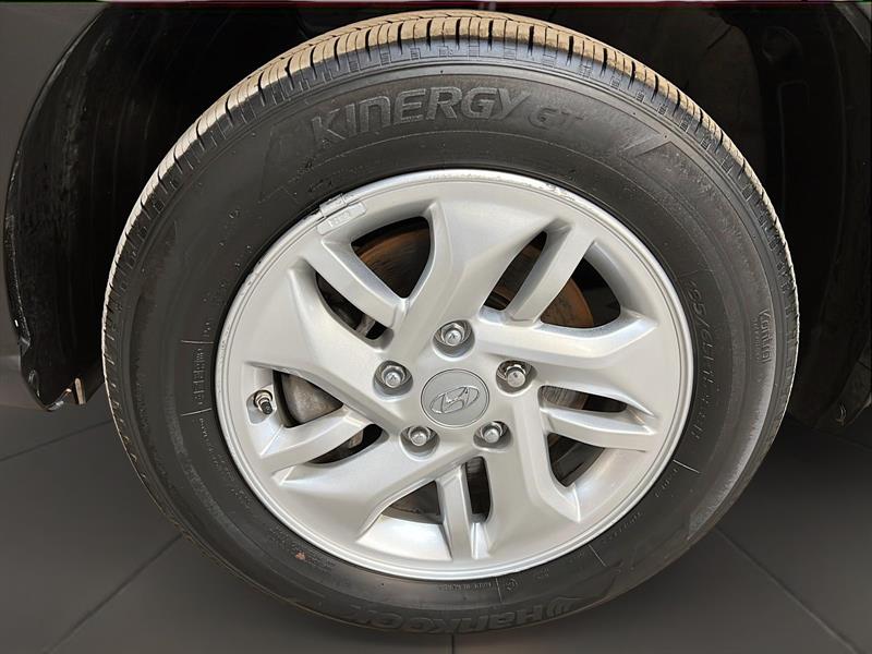 hyundai Venue 2024 - 25