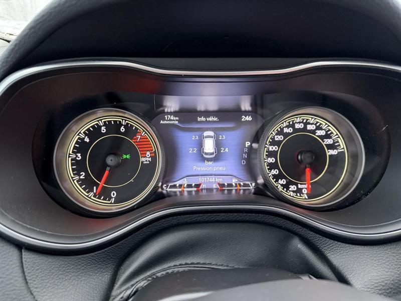 jeep Cherokee 2022 - 10