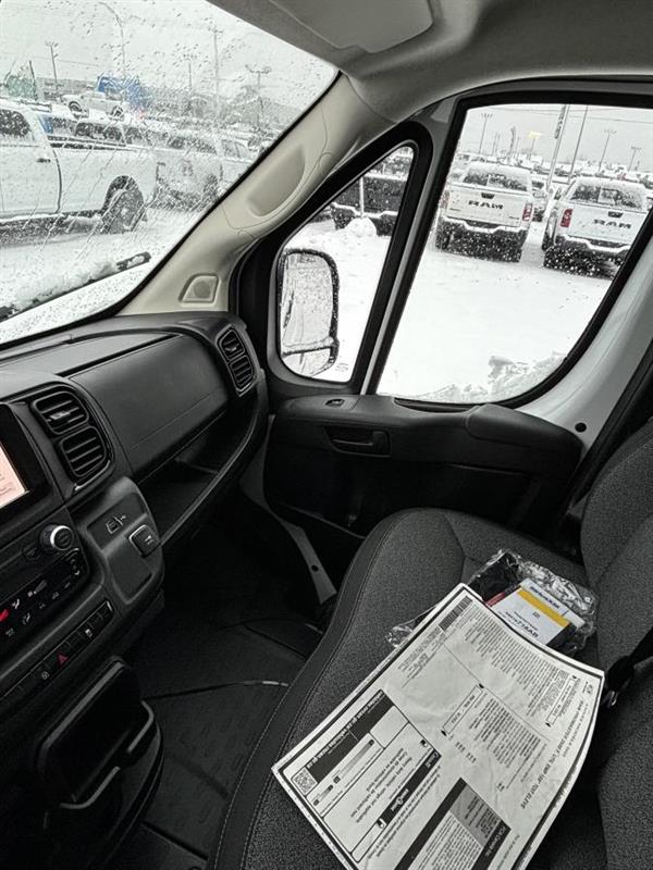 ram ProMaster 2025 - 16