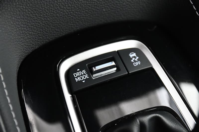 toyota Corolla Hatchback 2025 - 24