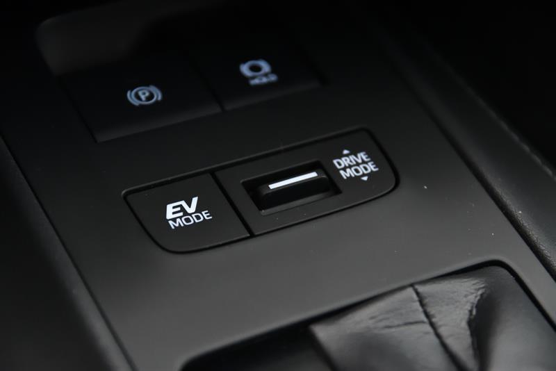 toyota Venza Hybrid 2023 - 24