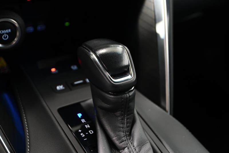 toyota Venza Hybrid 2023 - 25