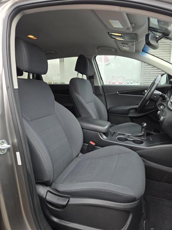 kia Sorento 2017 - 11