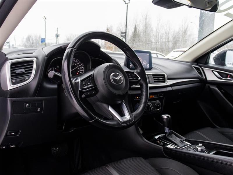 mazda Mazda3 2018 - 13