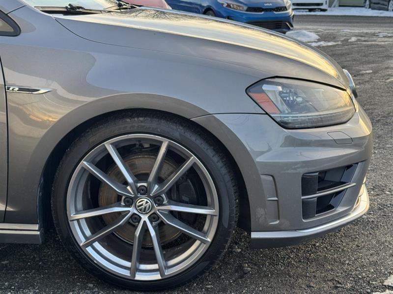 volkswagen Golf R 2017 - 12