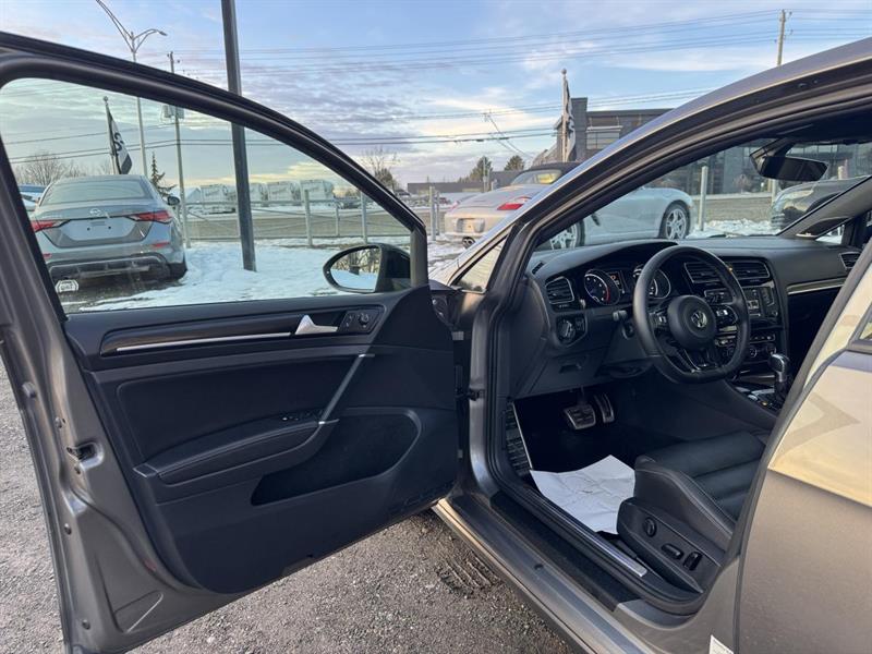 volkswagen Golf R 2017 - 13