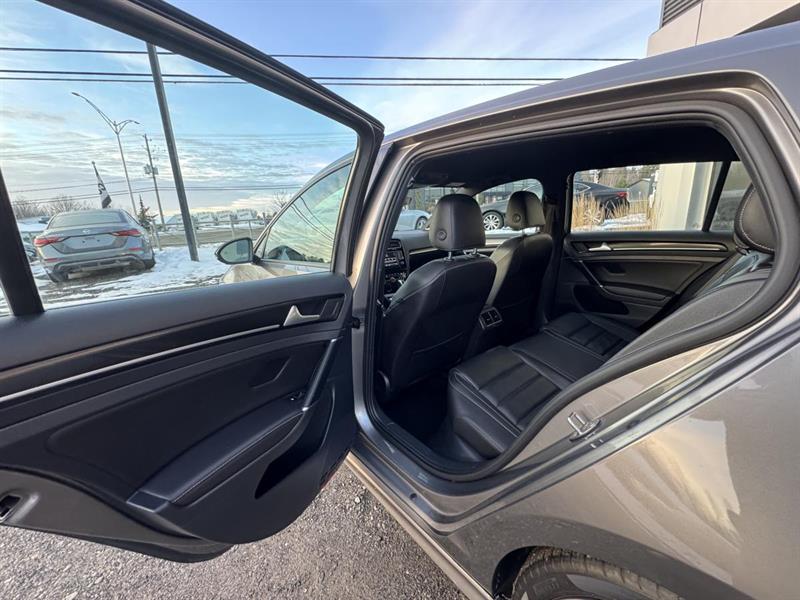 volkswagen Golf R 2017 - 26