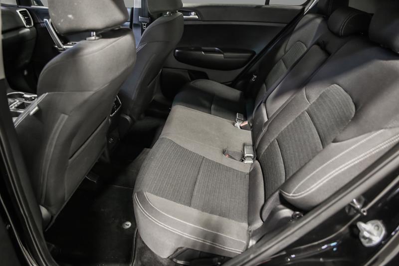 kia Sportage 2018 - 24
