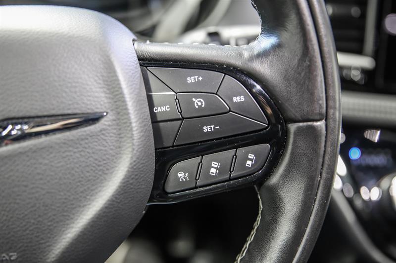 chrysler Pacifica Hybrid 2022 - 17