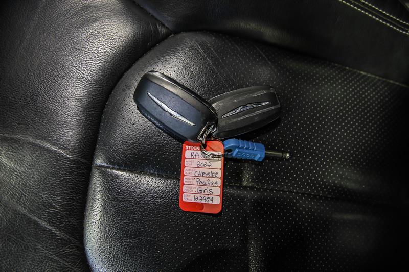 chrysler Pacifica Hybrid 2022 - 32