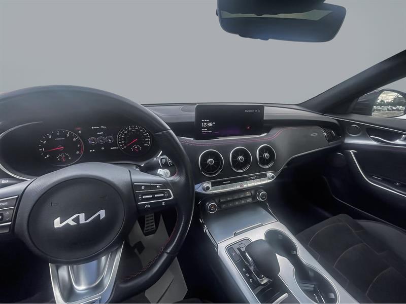 kia Stinger 2023 - 12