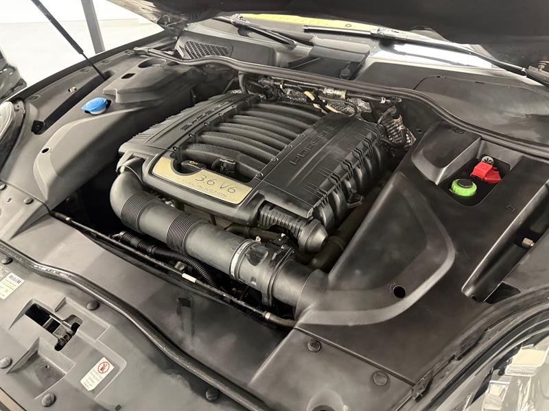 porsche Cayenne 2016 - 27