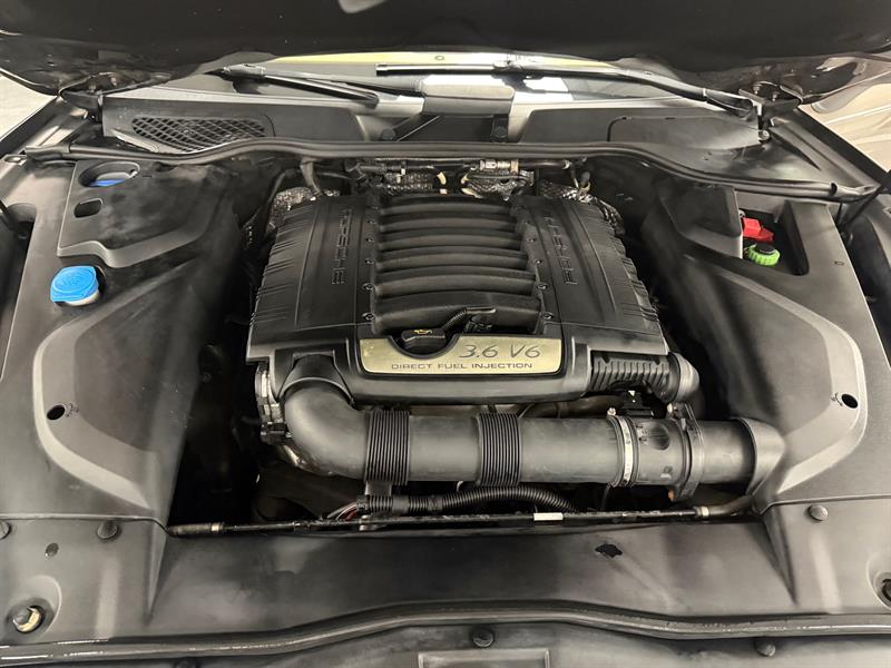 porsche Cayenne 2016 - 28