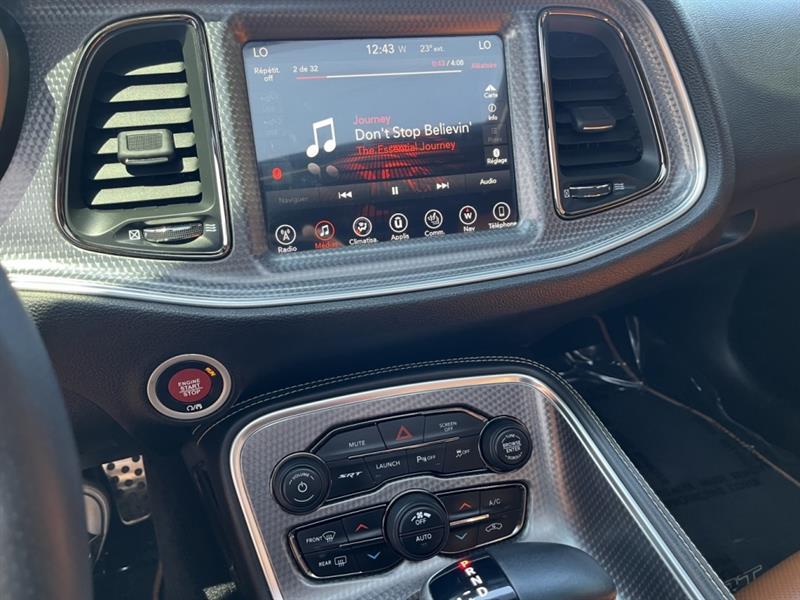 dodge Challenger 2017 - 32