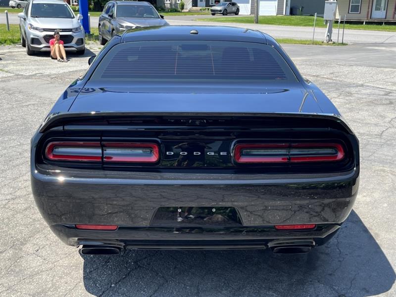 dodge Challenger 2017 - 45