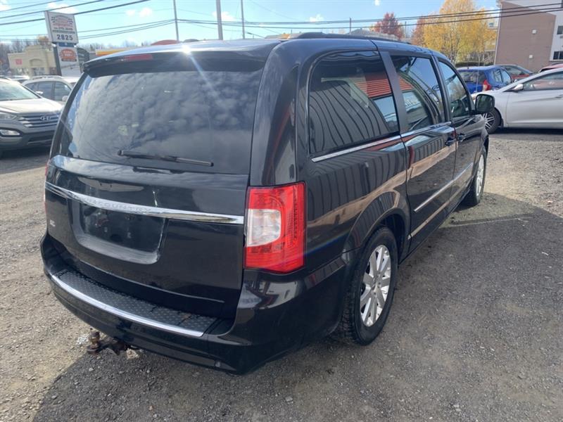 chrysler Town & Country 2015 - 4