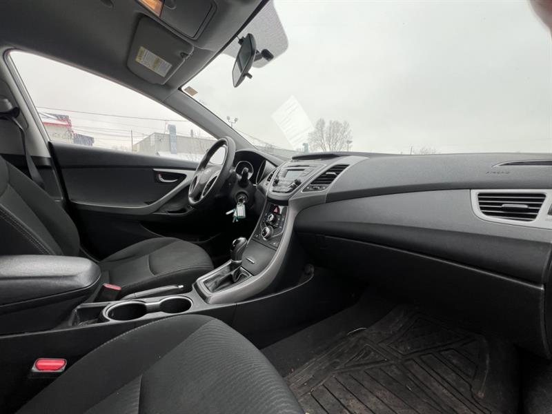 hyundai Elantra 2015 - 24