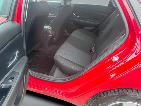 hyundai Elantra 2022 - 10