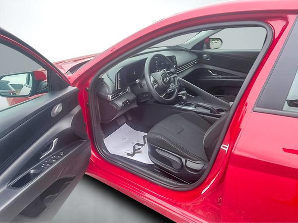 hyundai Elantra 2022 - 11