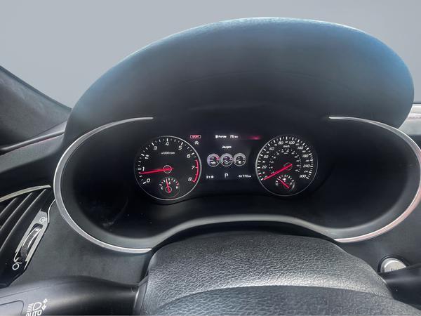 kia Stinger 2023 - 13