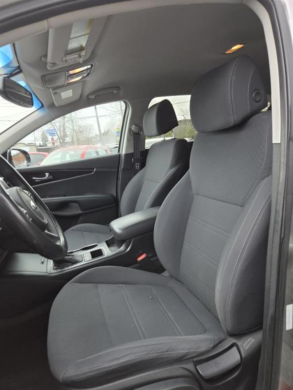 kia Sorento 2017 - 16