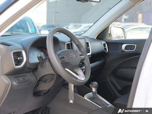 hyundai Venue 2023 - 17