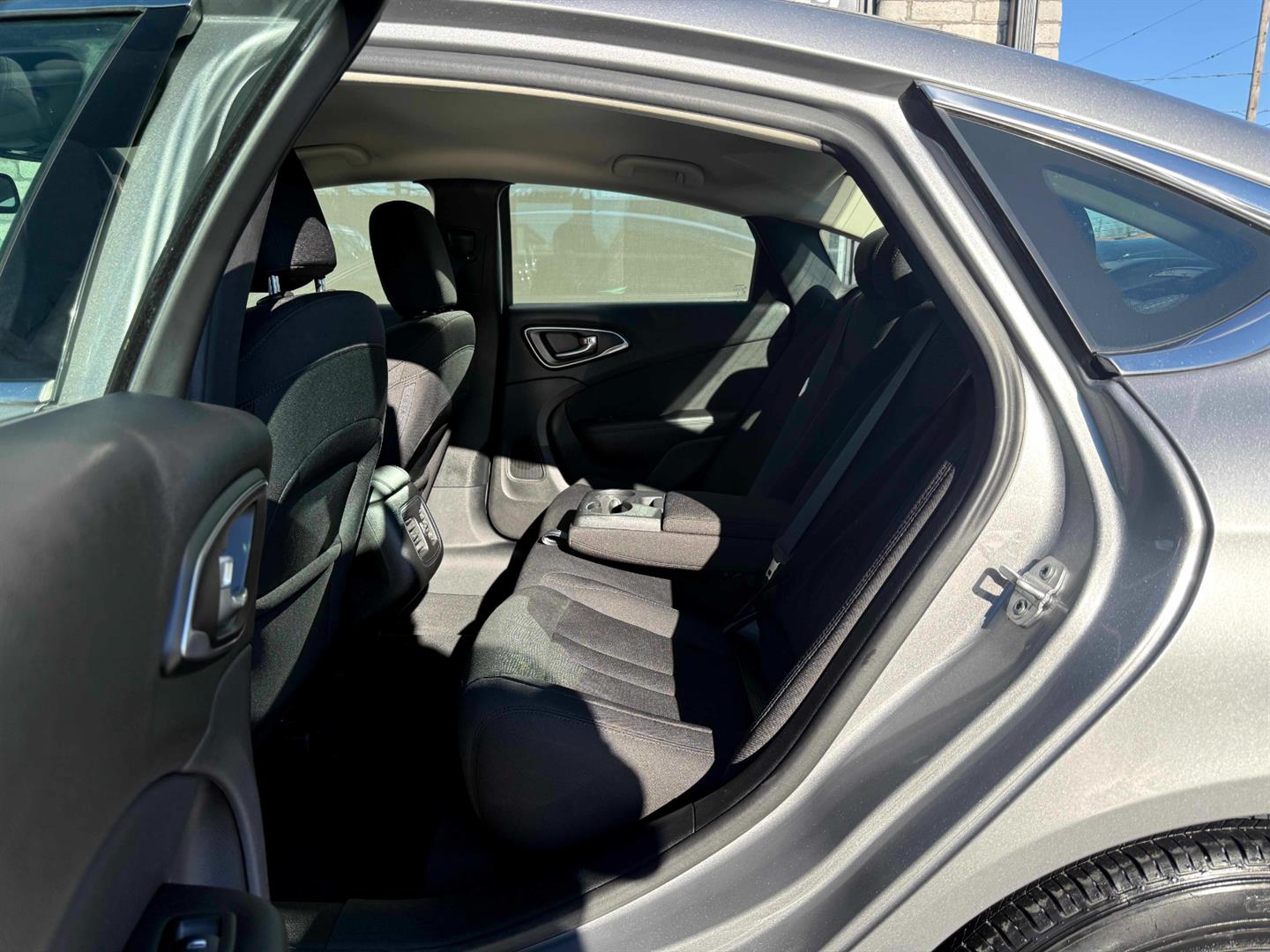 chrysler 200 2016 - 26