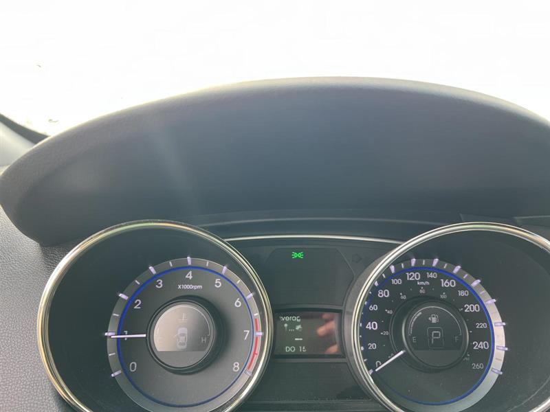 hyundai Sonata 2012 - 18