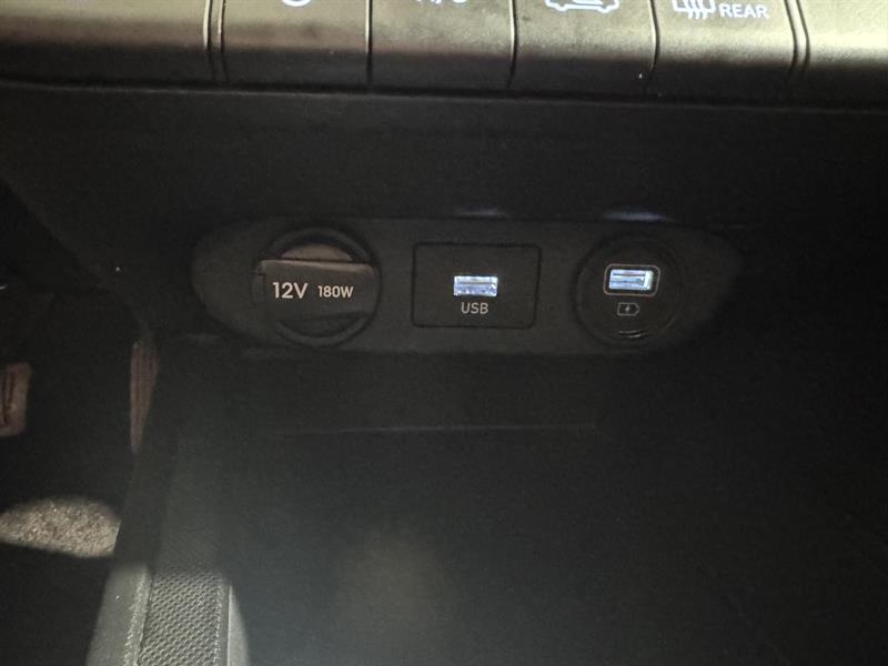 hyundai Elantra 2023 - 25