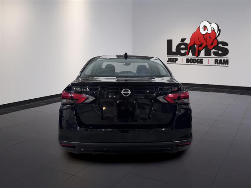 nissan Versa 2023 - 11