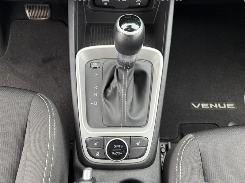 hyundai Venue 2023 - 13