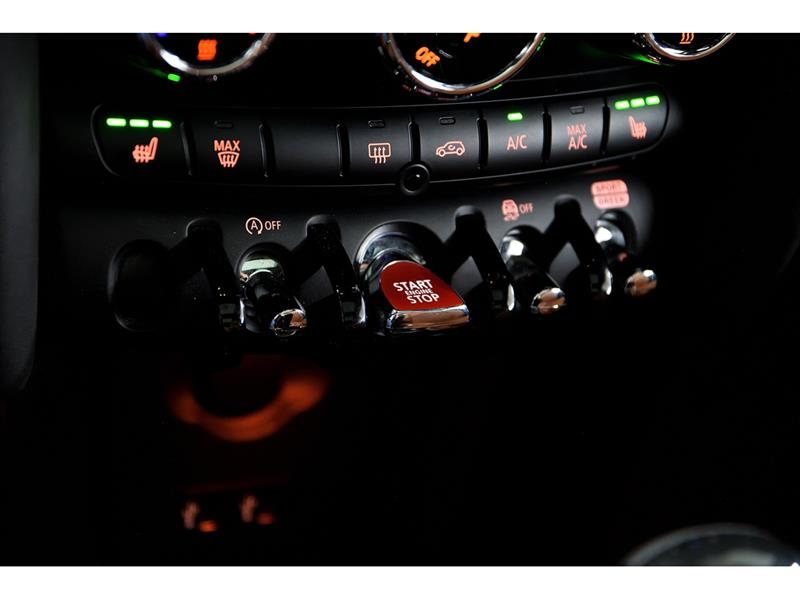 mini 3 Door 2020 - 29