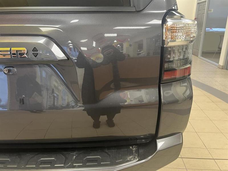 toyota 4Runner 2022 - 8