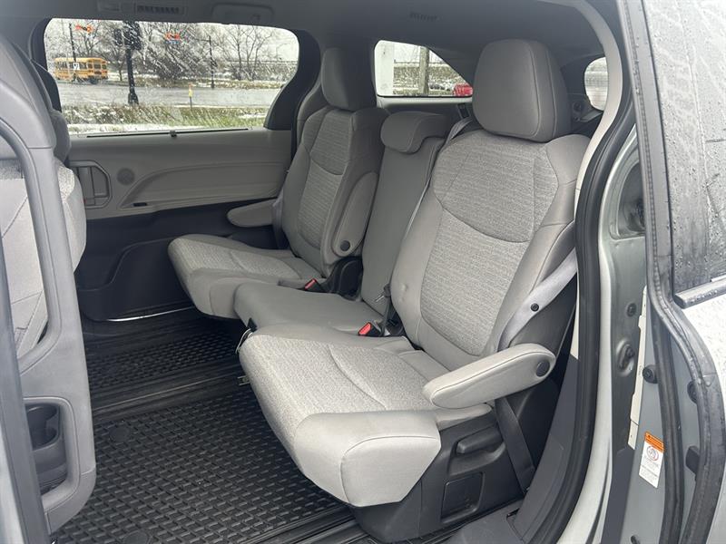 toyota Sienna 2022 - 19