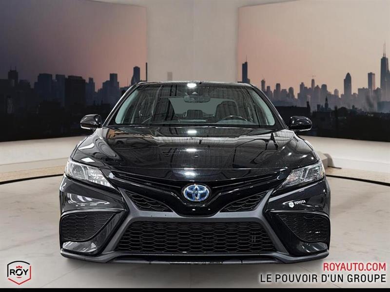 toyota Camry Hybrid 2022 - 2