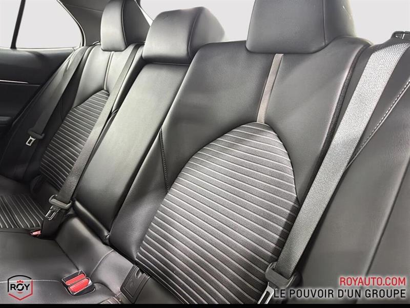 toyota Camry Hybrid 2022 - 8