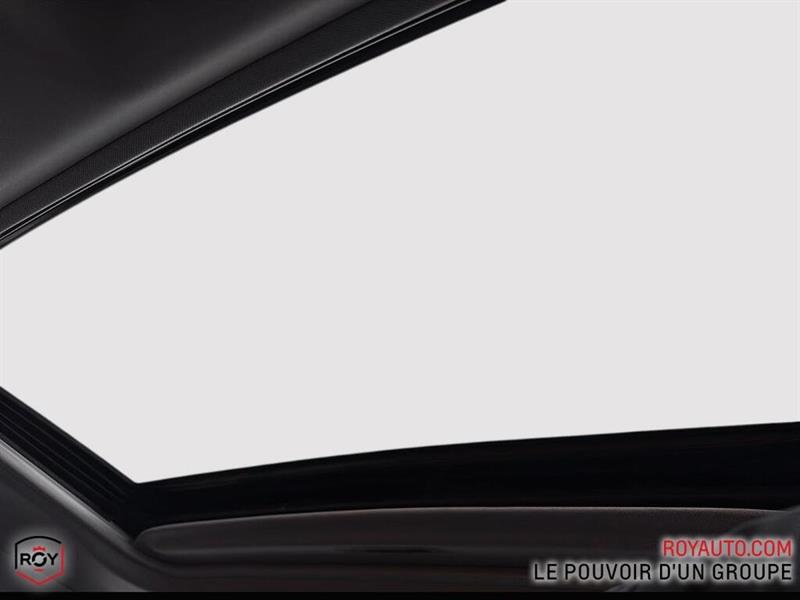 toyota Camry Hybrid 2022 - 16