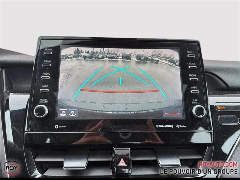 toyota Camry Hybrid 2022 - 17