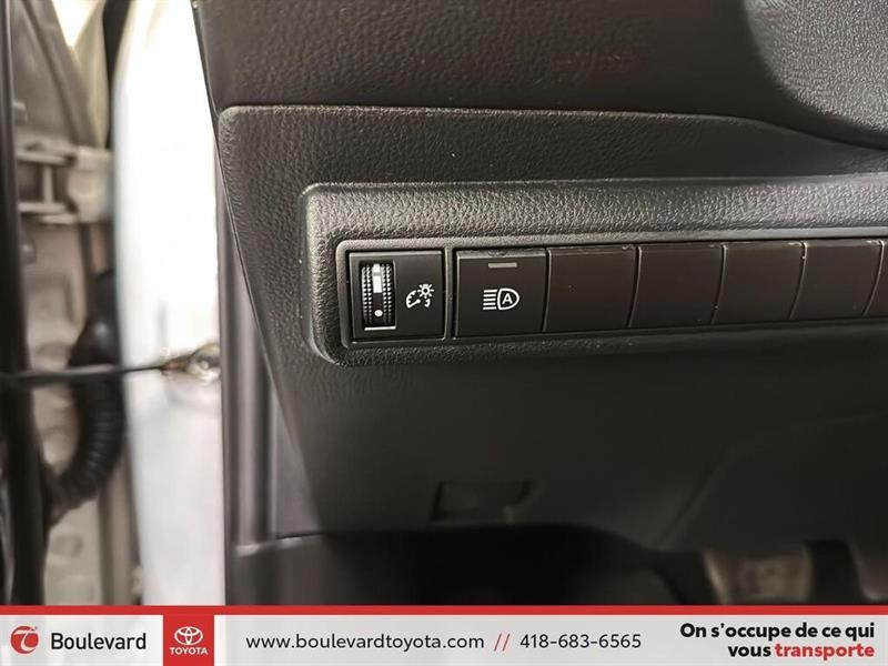 toyota Corolla 2022 - 11